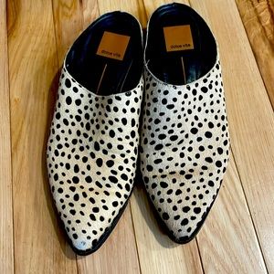 Dolce Vita cow hair leopard print mule, size 6
